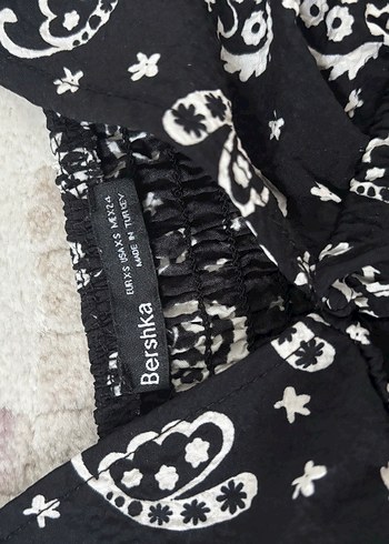 Volanlı Uzun Siyah Desenli şort tulum - Görsel 2