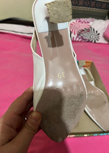 Beyaz Tokalı Stiletto Kadın Abiye Ayakkabı - Görsel 3