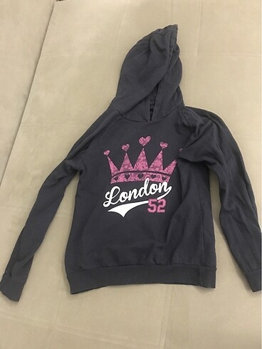 Kapşonlu sweatshirt