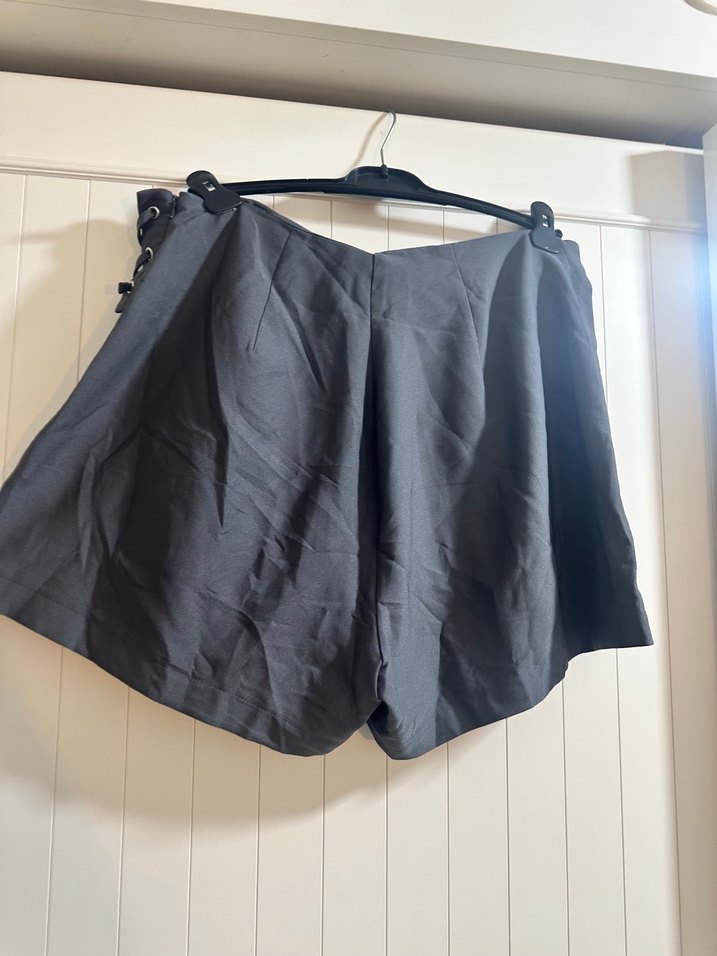 Gri  Mini Şort Etek - Görsel 5