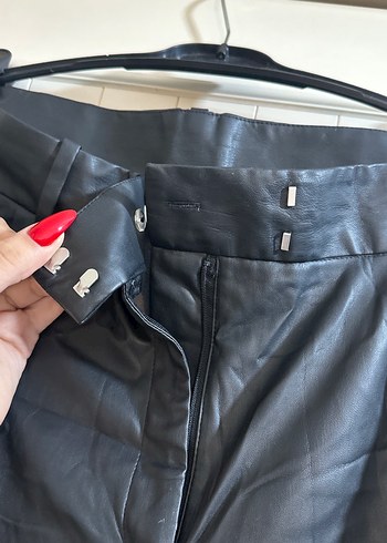 46 Beden siyah Renk Deri Pilili Siyah Midi Kadın Pantolon