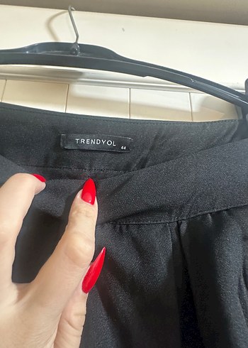 Kadın Siyah Keten Pileli Mini Etek - Görsel 3