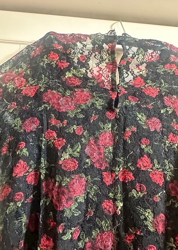 Dantel Detaylı Bordo Çiçekli Uzun Kollu Bluz - Görsel 6