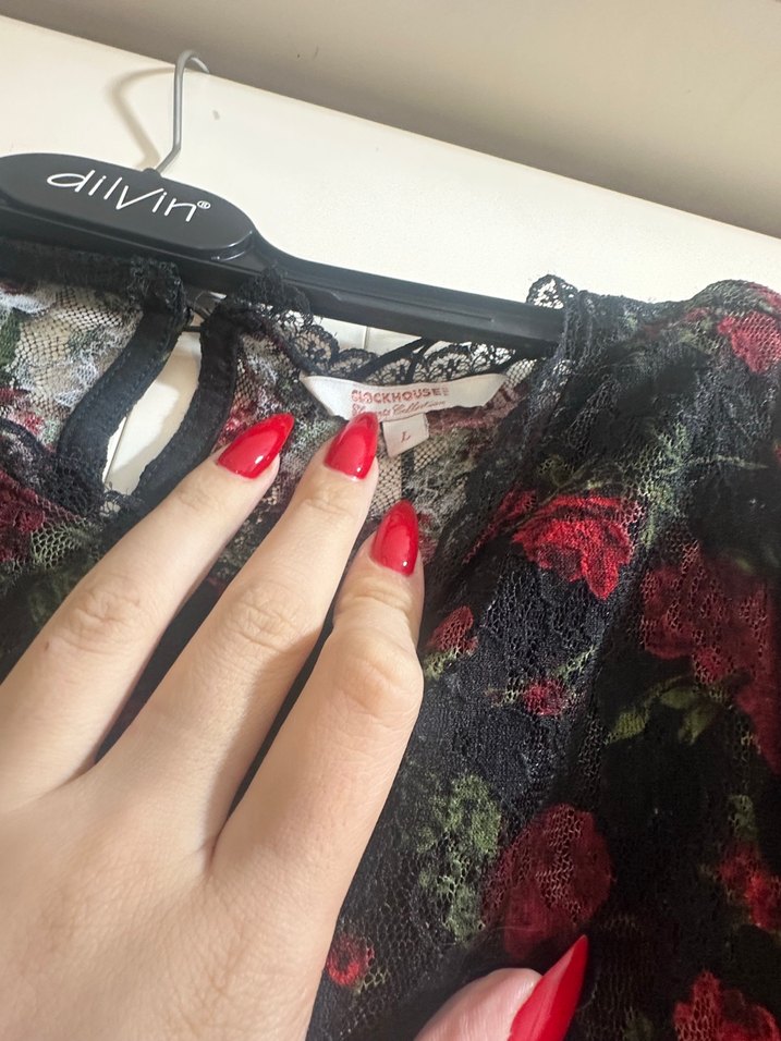 Dantel Detaylı Bordo Çiçekli Uzun Kollu Bluz - Görsel 4