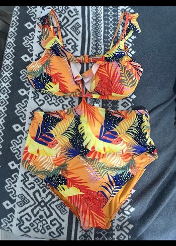 LC Waikiki 2 adet mayo Kırmızı Desenli Drapeli Kadın Mayo / Karışık renkli
