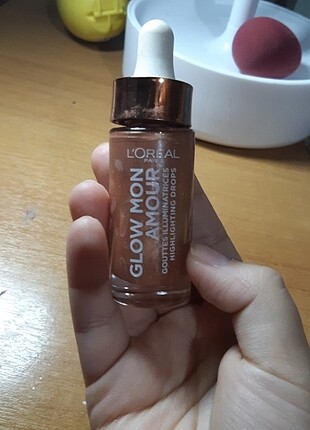 Loreal Paris Glow Mon Amour Likit aydınlatıcı 