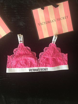 VS logo bralet