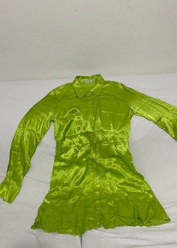 Parlak Yeşil Düğmeli Kadın Gömlek - Görsel 2