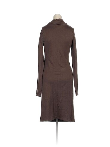 38 Beden PreLoved Kısa Elbise %70 İndirimli.
