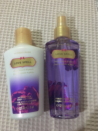 m Beden Victorias Secret Love spell vücut spreyi ve vücut losyonu