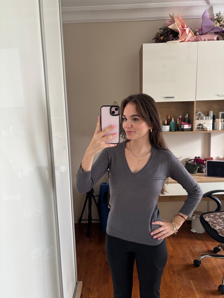 Gri V Yaka İnce Triko Kadın Kazak Stefanel - Görsel 3