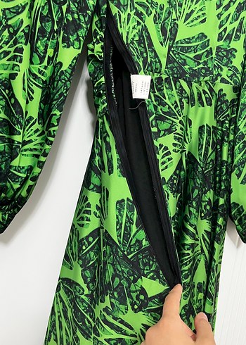 Yeşil Batik Desenli Uzun Kadın Elbise - Görsel 4