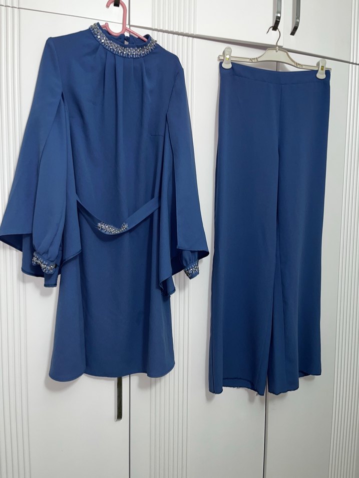 Uzun Kollu Mavi Kadın Abiye Elbise Takımı - Görsel 2