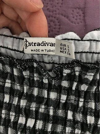 Stradivarius stradivarius omuzu açık üst