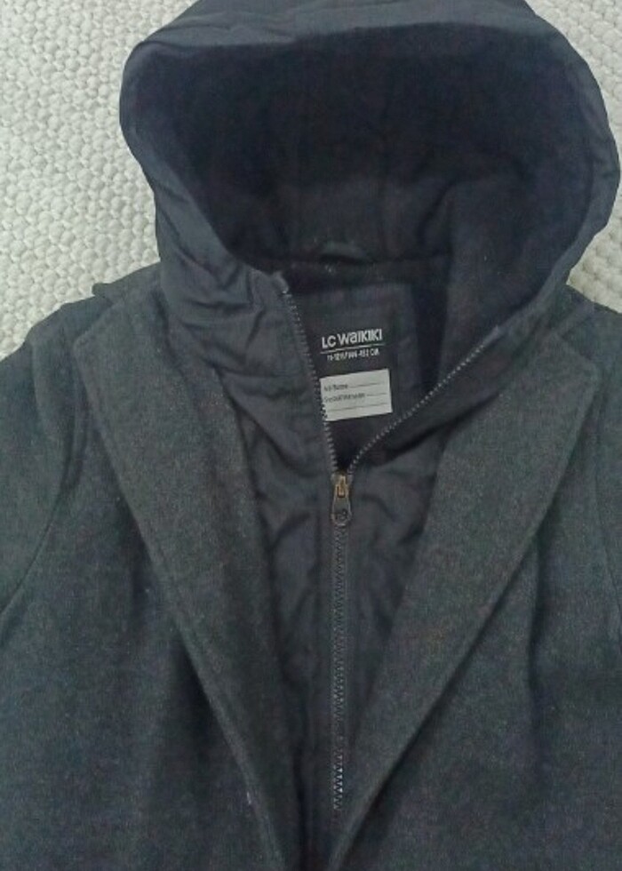 Erkek çocuk 11-12 yaş kapşonlu siyah kaşe kaban - Görsel 4