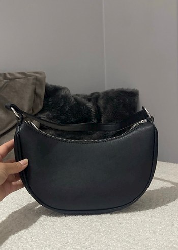 Siyah Deri Kürklü Kadın Omuz Çantası - Görsel 2