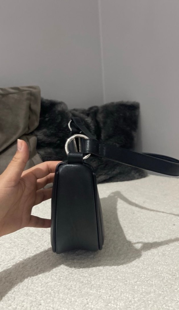 Siyah Deri Kürklü Kadın Omuz Çantası - Görsel 3