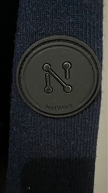 Network Network triko gömlek