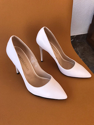 36 Beden beyaz Renk Modagram Beyaz Stiletto