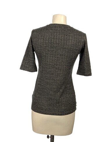 38 Beden H&M T-shirt p İndirimli.