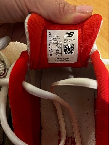 37 Beden beyaz Renk Orjinal New Balance 530