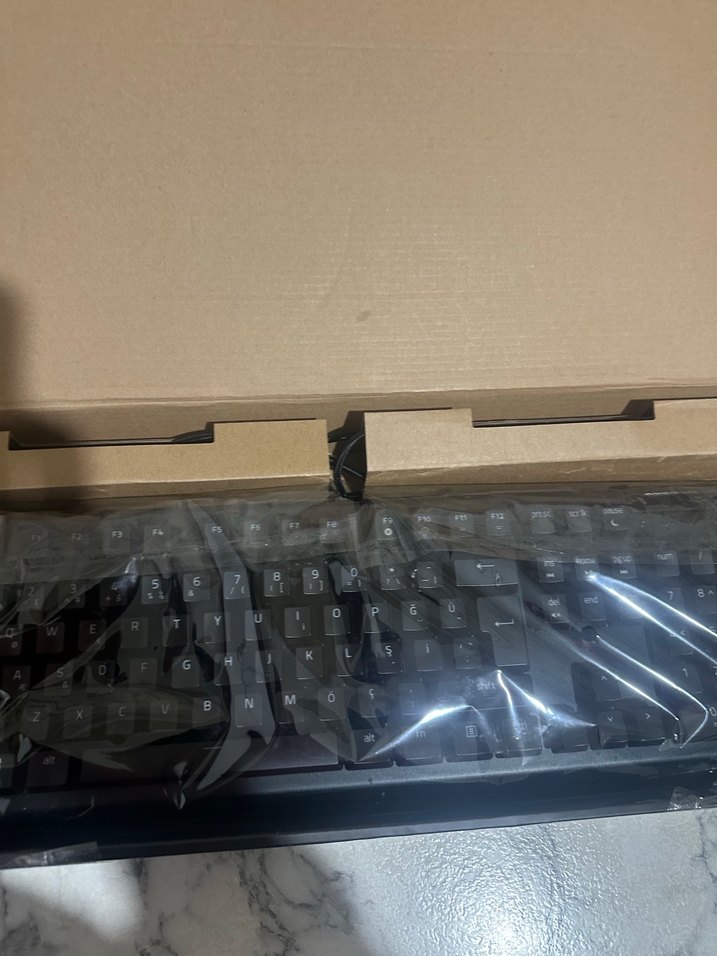 Razer BlackWidow V4 X Mekanik RGB Oyun Klavyesi - Görsel 2