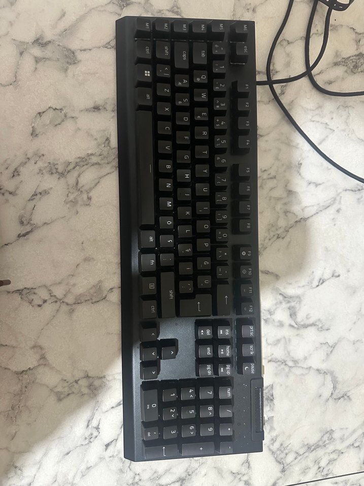 Razer BlackWidow V4 X Mekanik RGB Oyun Klavyesi - Görsel 4