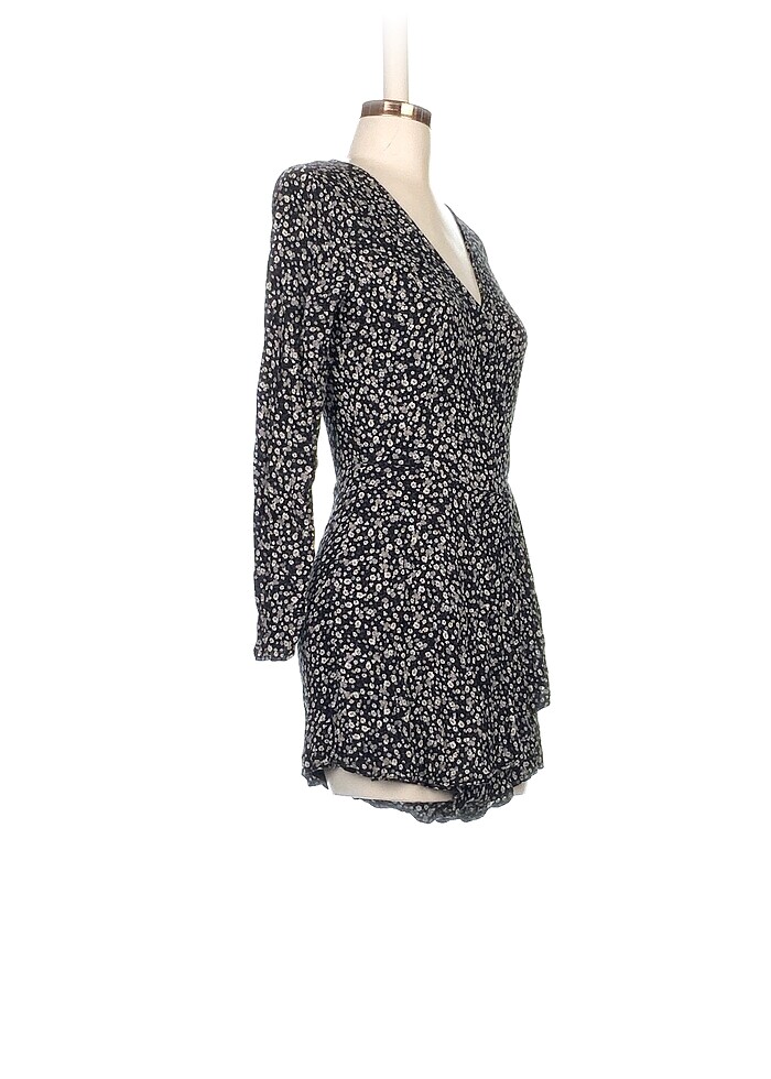 Bershka Kısa Tulum %70 İndirimli. - Görsel 2