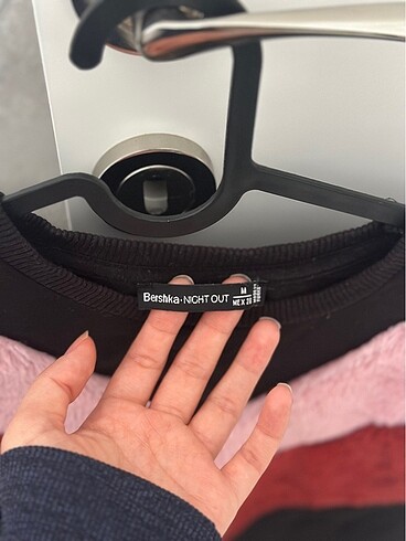 m Beden Bershka üst