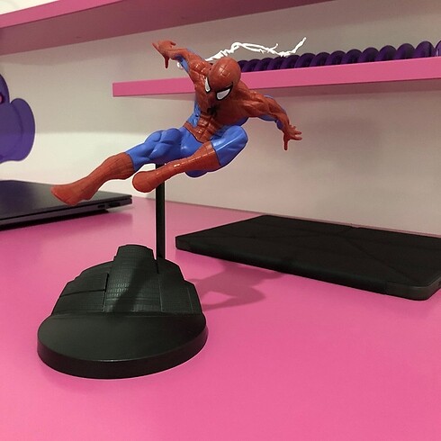 spiderman figür