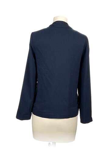 38 Beden Atmosphere Blazer %70 İndirimli.