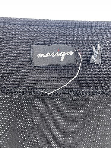 m Beden siyah Renk PreLoved Hırka %70 İndirimli.