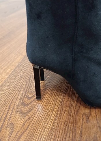 Siyah kadife İnce Topuklu Dizüstü Bot - Görsel 2
