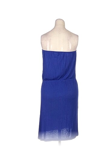 m Beden PreLoved Kısa Elbise %70 İndirimli.
