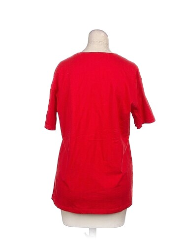 m Beden Koton T-shirt %70 İndirimli.