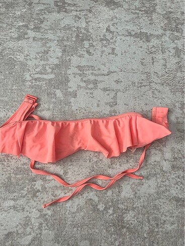 bikini üstü