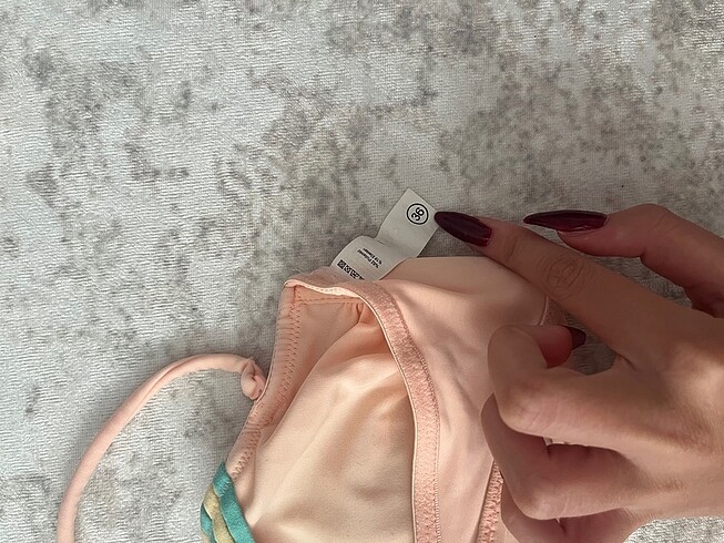 s Beden bikini üstü