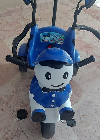 Mavi Çocuk Üç Tekerlekli Bisiklet Şapkalı - Görsel 2