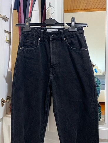 Bershka mom jean