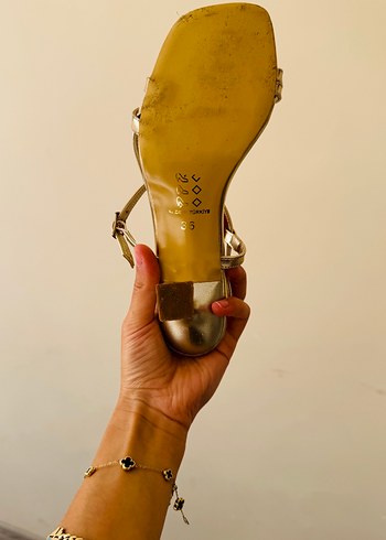 Altın Renkli Stiletto Topuklu Kadın Abiye Ayakkabı - Görsel 4