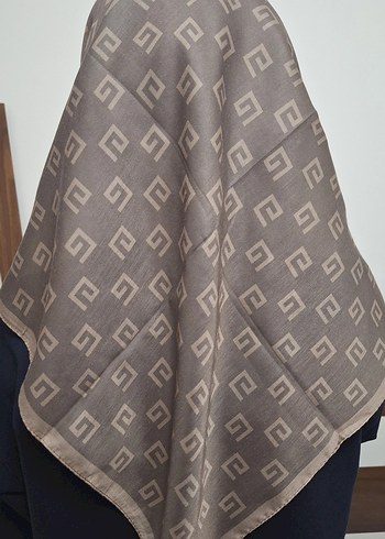 Gri Drapeli Kadın Şal - Görsel 2