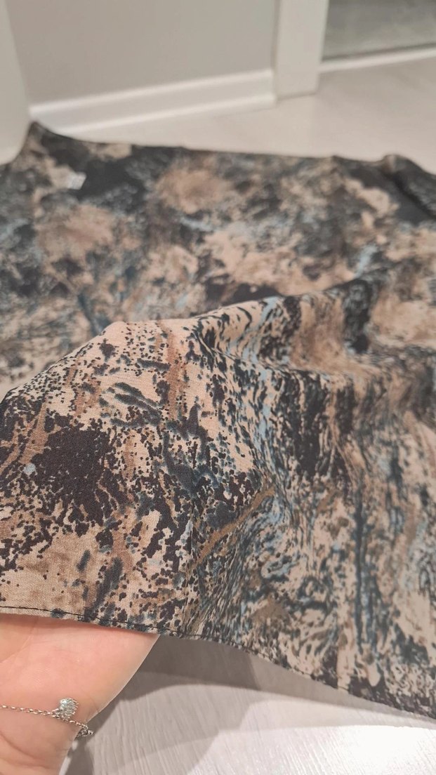 Kadın Gri Bej Özel Desenli Şal - Görsel 2