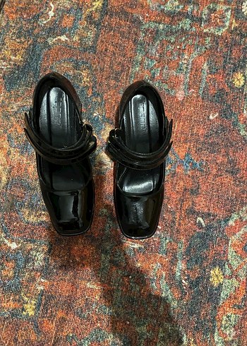 Kadın Siyah Platform Topuklu Kemerli Klasik Ayakkabı - Görsel 3