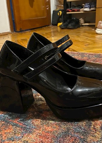 Kadın Siyah Platform Topuklu Kemerli Klasik Ayakkabı - Görsel 2