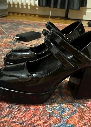 Kadın Siyah Platform Topuklu Kemerli Klasik Ayakkabı - Görsel 4