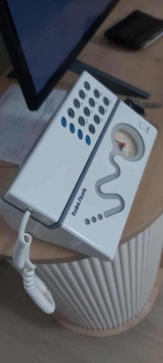 Beyaz RadioShack Masa Telefonu Saatli - Görsel 3