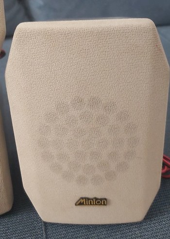 Beyaz ve Gri Müzik Sistemi Hoparlörleri - Görsel 5