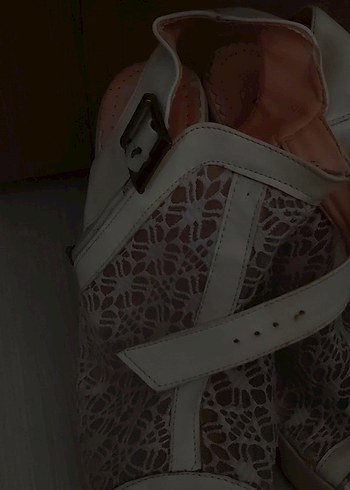 Uzun Kollu Straplez Beyaz A-Line Gelinlik - Görsel 9