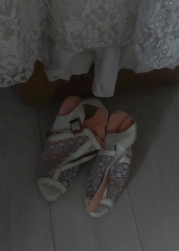 Uzun Kollu Straplez Beyaz A-Line Gelinlik - Görsel 12