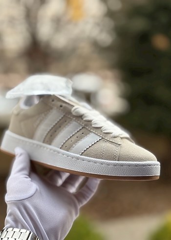 Adidas Beyaz Bağcıklı Kadın Spor Ayakkabı